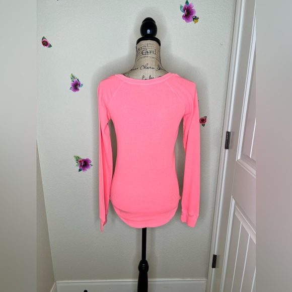 PINK Victoria’s Secret Long Sleeve Thermal Sleepwear Top in Pink Size M - Picture 8 of 12